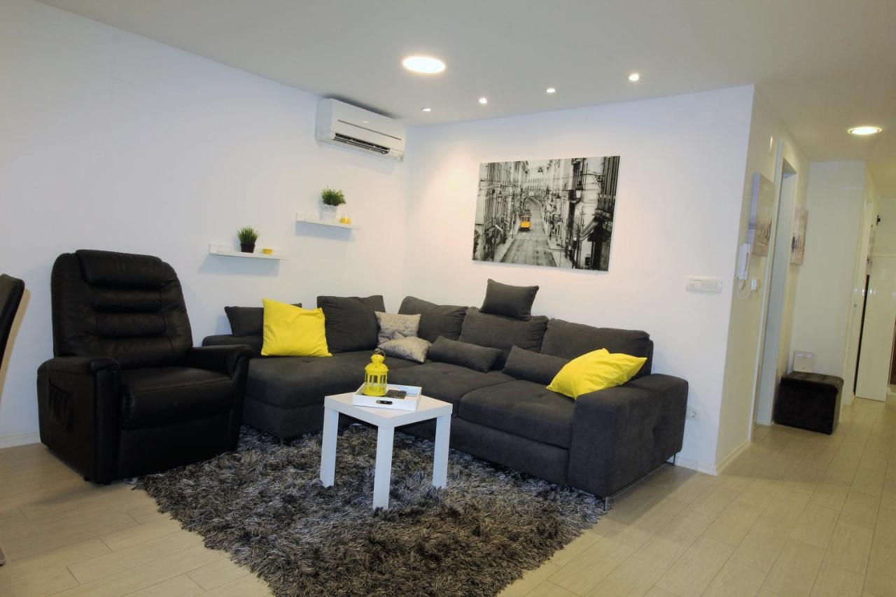 Apartment Pia ชิเบนิก ภายนอก รูปภาพ